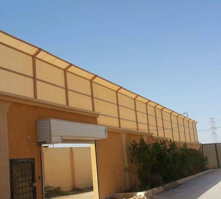 سواتر مودرن تضفي لمسة جمالية وراقية على المساحات الخارجية مع ضمان الخصوصية.